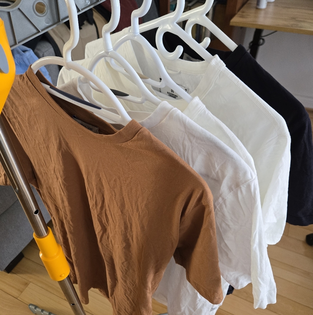 Lot of Five (5) Men's Short Sleeve Tees (Tiger Of Sweden, Reigning Champ)